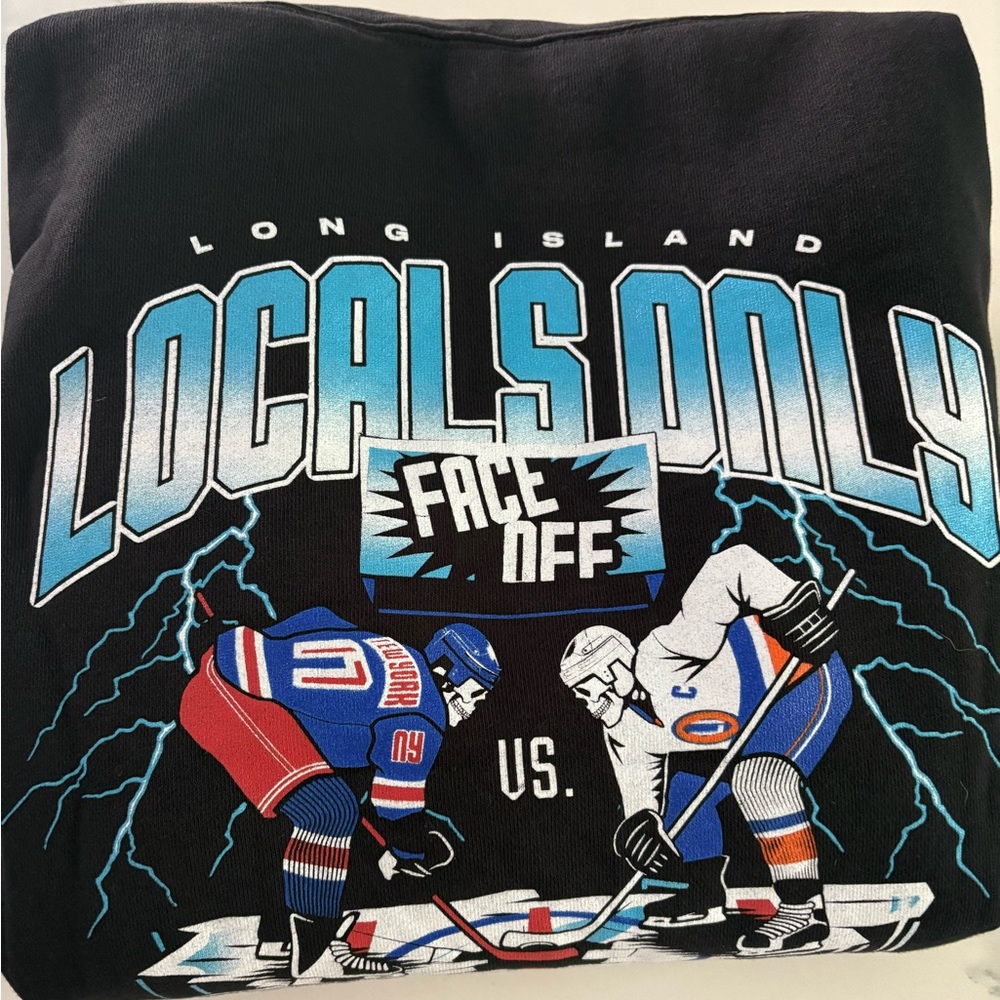 Men’s Small Black Locals Only Face Off Graphic Sweatshirt with pockets